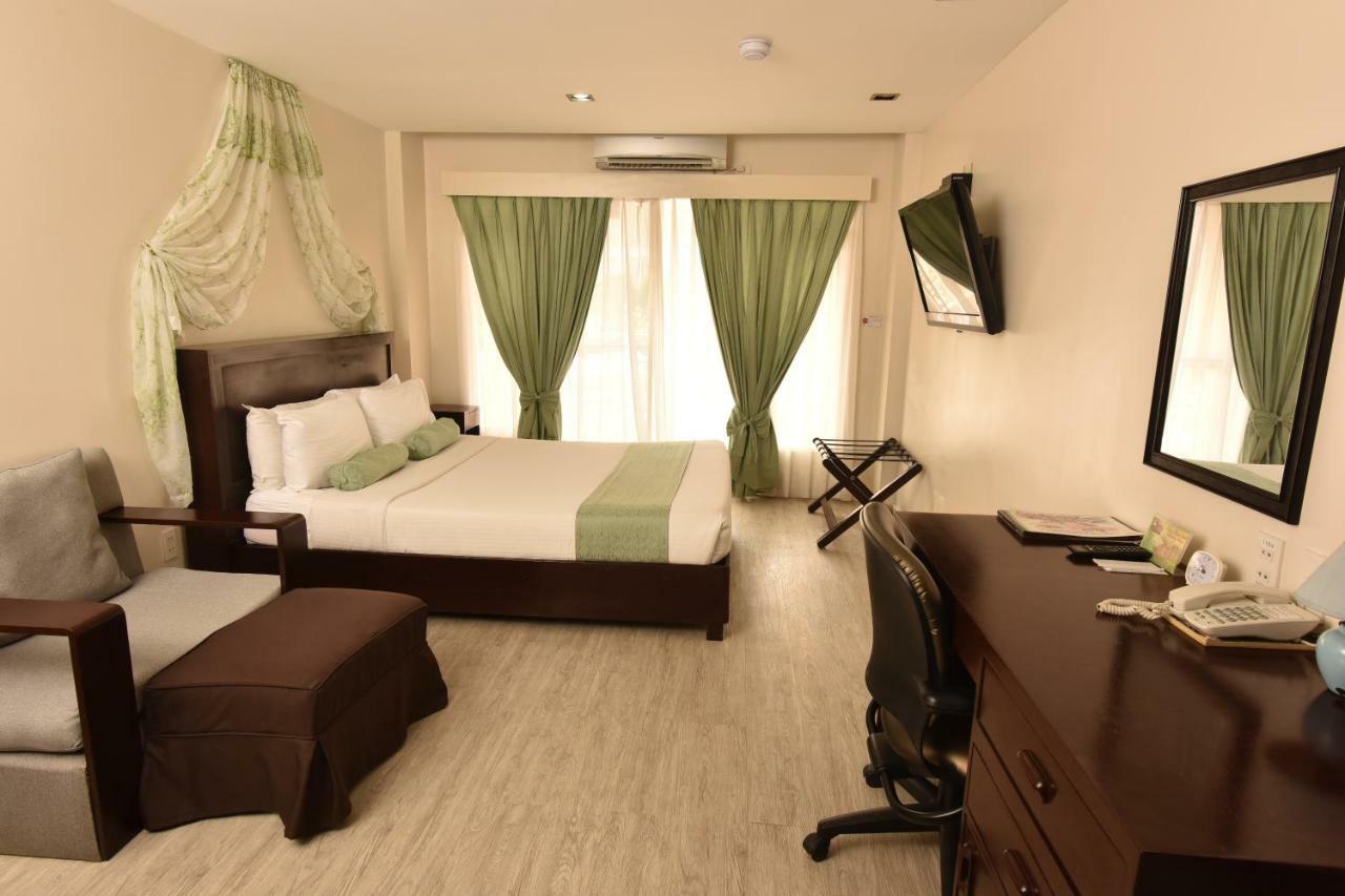 Subic Coco Hotel Olongapo Exterior photo